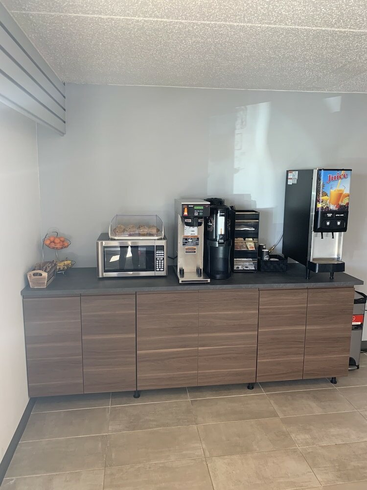 Фото Westport Inn