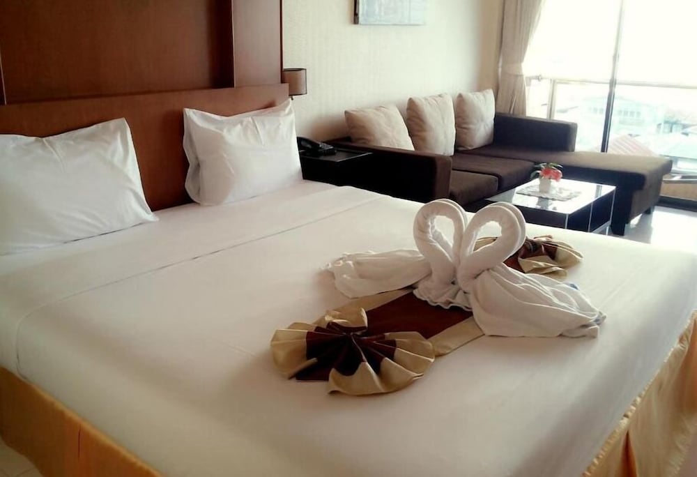 Фото Seaview Hotel Sriracha