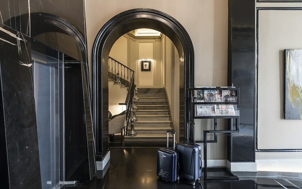 Фото The Glam Hotel