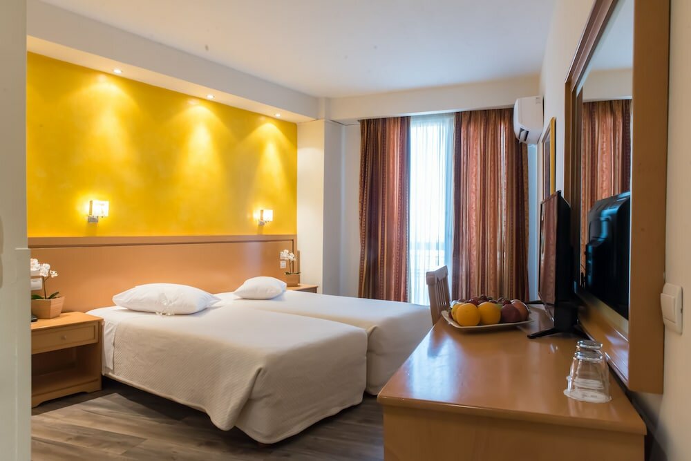 Фото Golden City