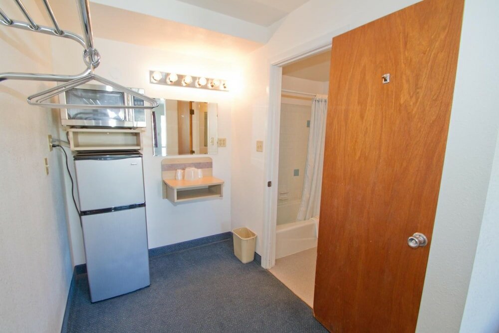 Фото Brooks Street Motor Inn