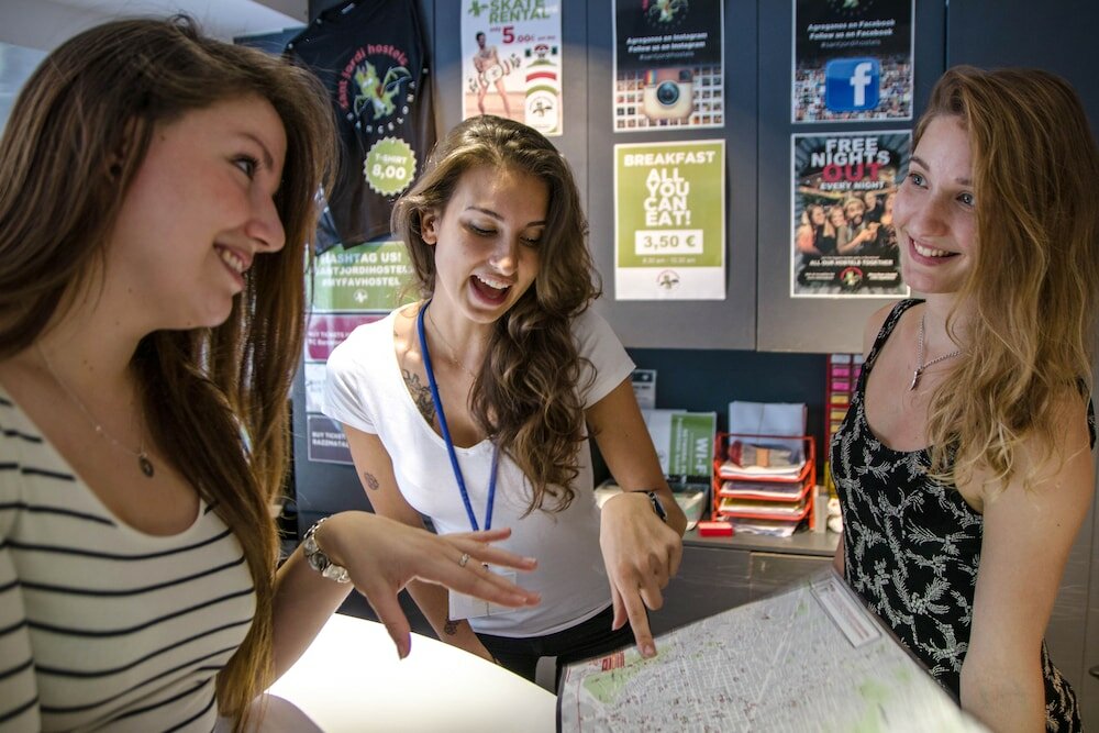 Фото Sant Jordi Hostels Sagrada Familia