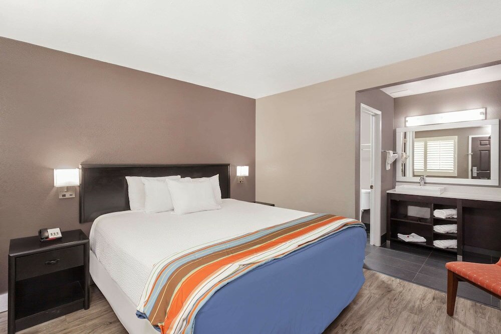 Фото Studio 6 Suites San Ysidro, Ca -San Diego South Bay