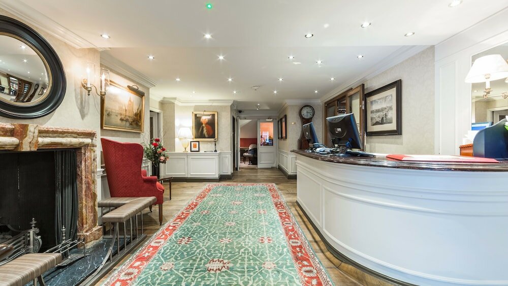 Фото The Capital Hotel Apartments & Townhouse