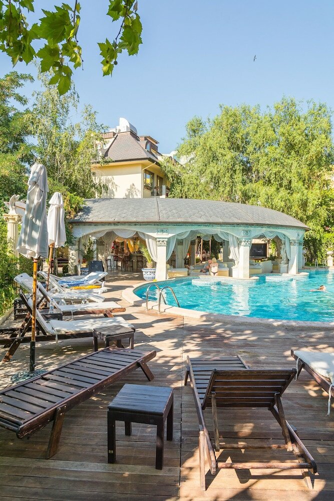 Фото Golden Pearl Hotel