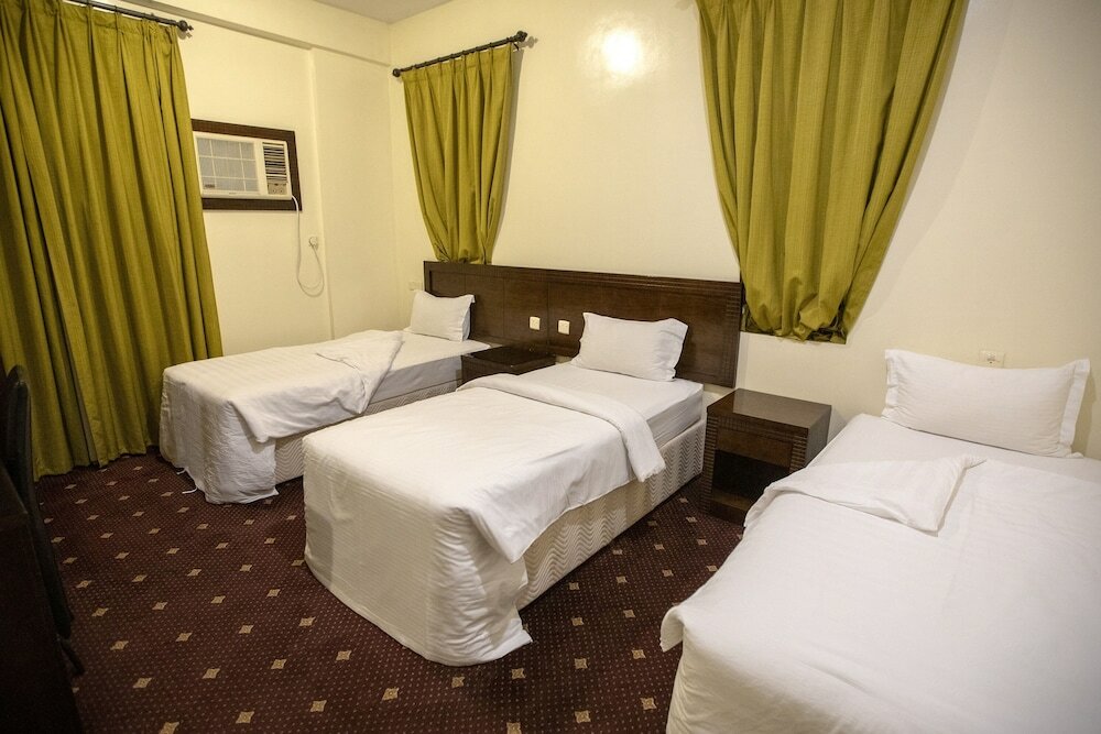 Фото Al Raha Hotel Suites