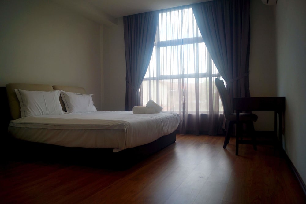 Фото Отель Roxy Hotel and Apartments