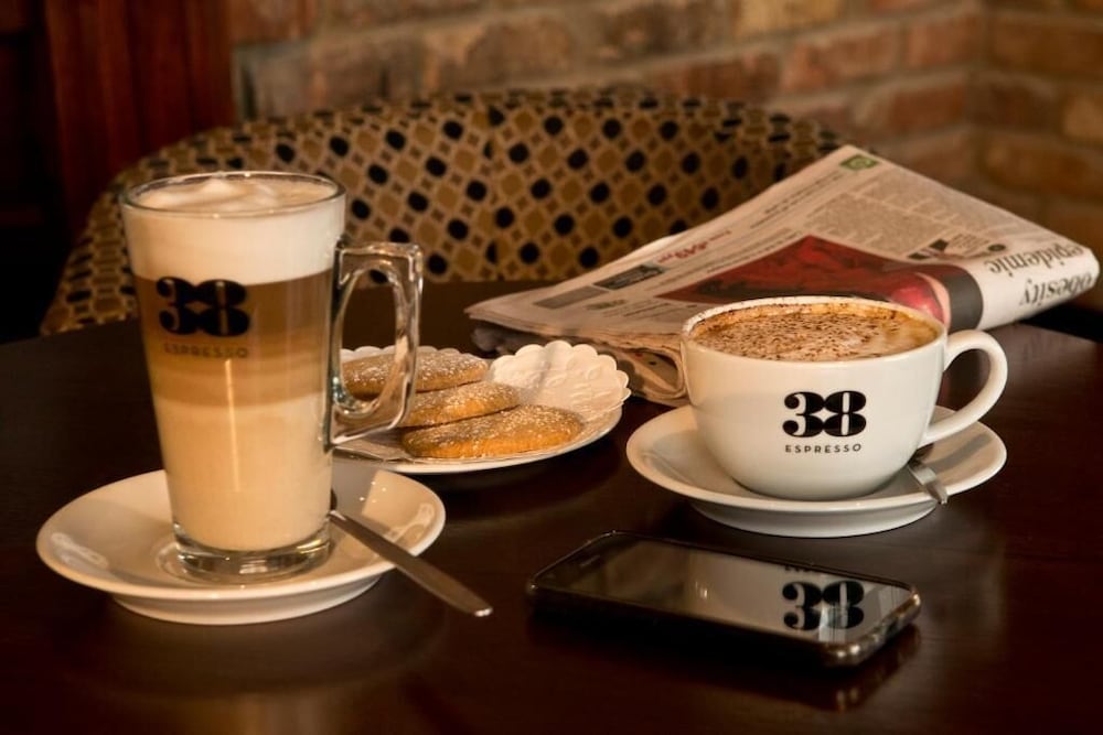 Фото Latterkenny Court Hotel