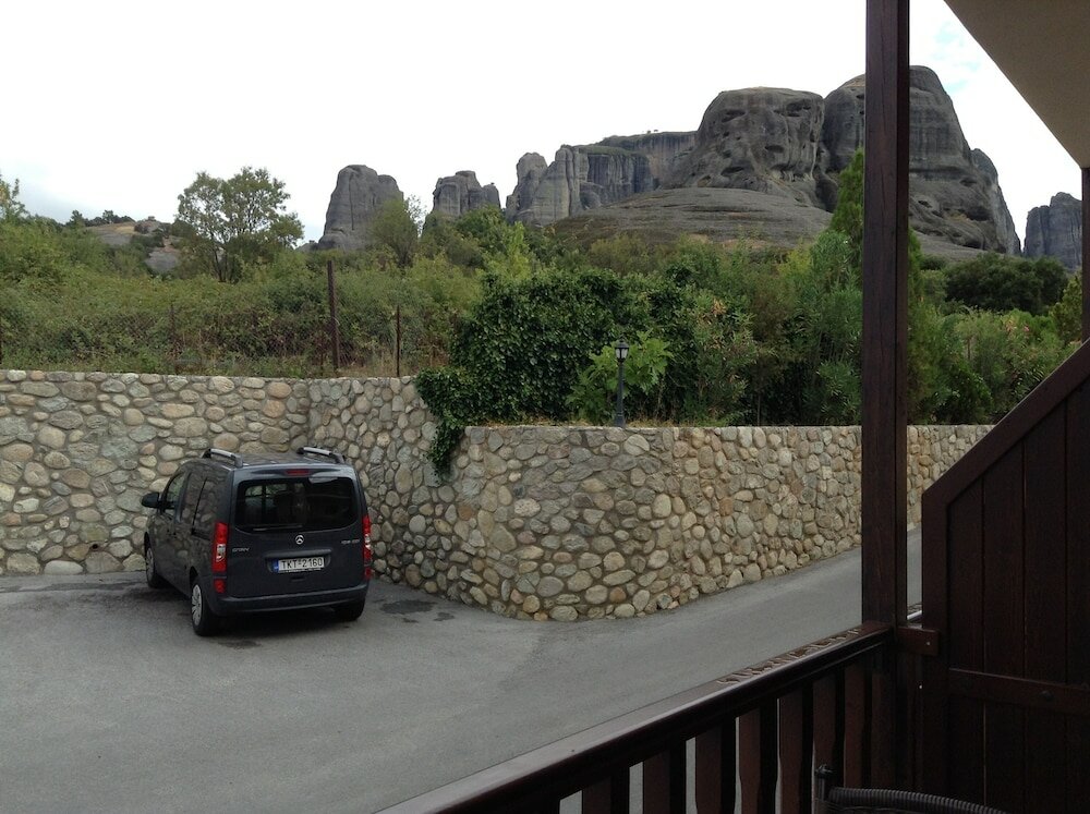 Фото Doupiani House Hotel