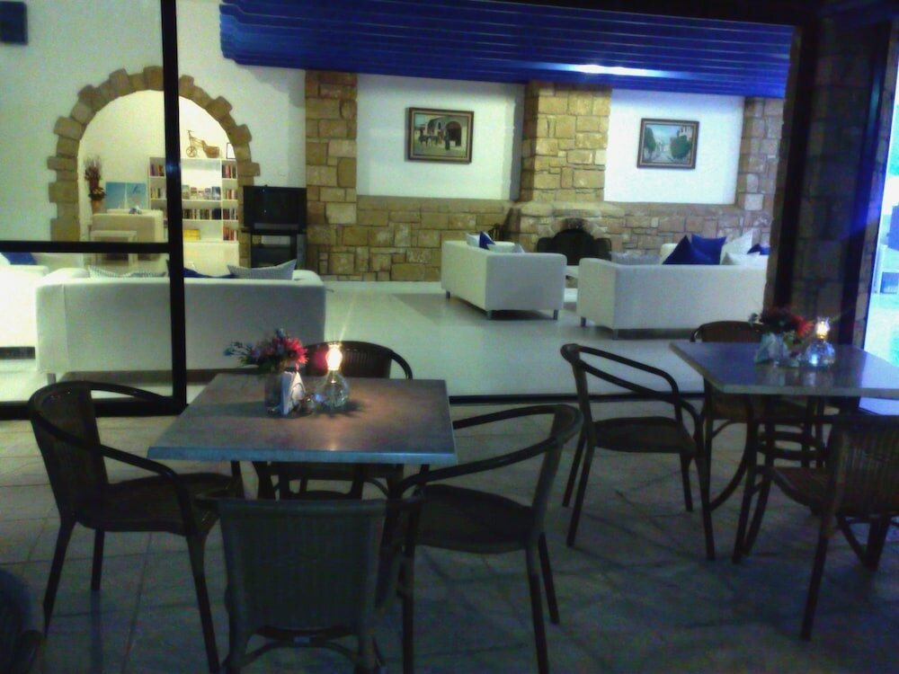 Фото Hilltop Gardens