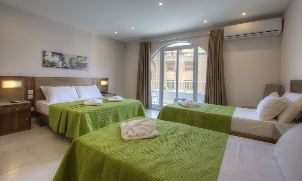 Фото Cerviola Hotel