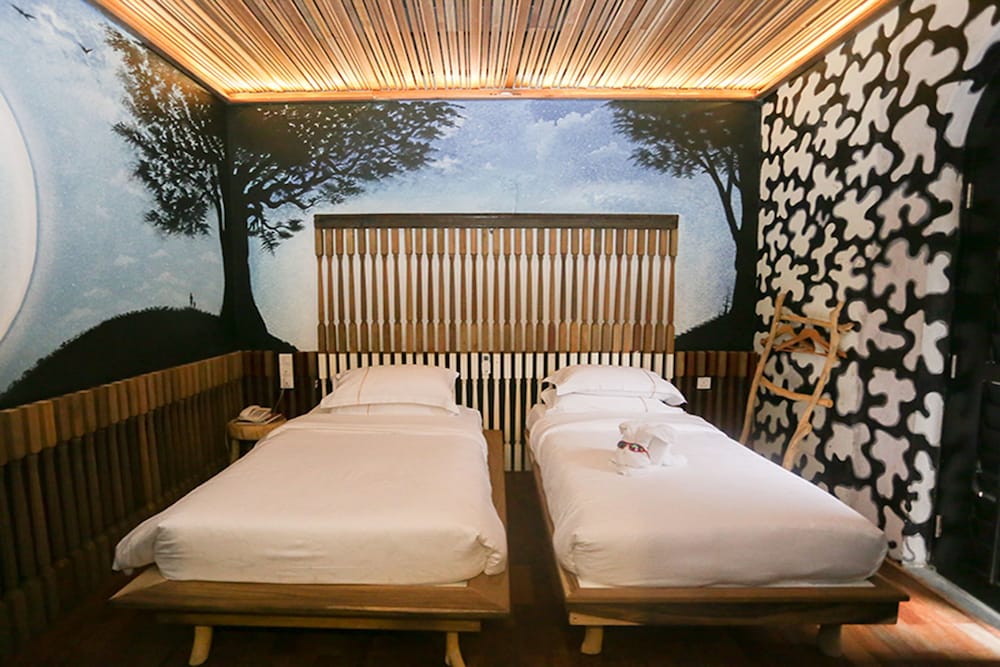 Фото The Happy 8 Retreat @ Old Town