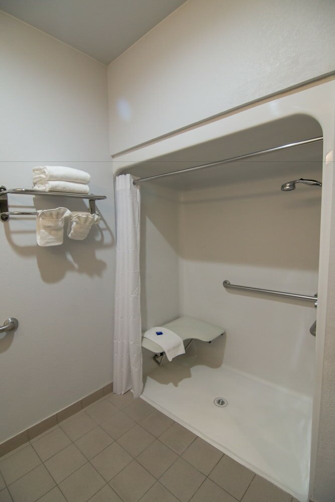 Фото Best Western Galleria Inn & Suites