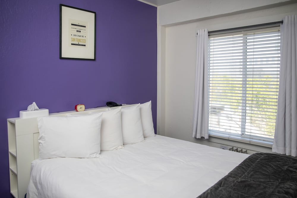 Фото Edwardian Hotel