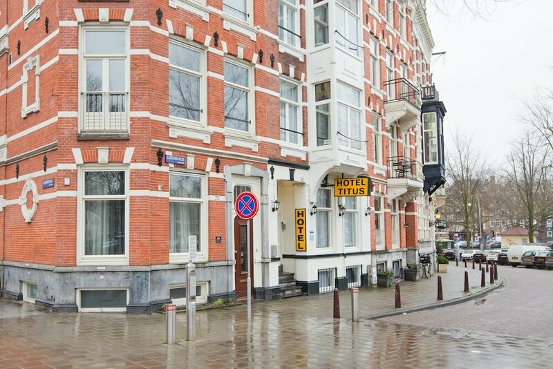 Гостиница Hotel Titus в Амстердаме