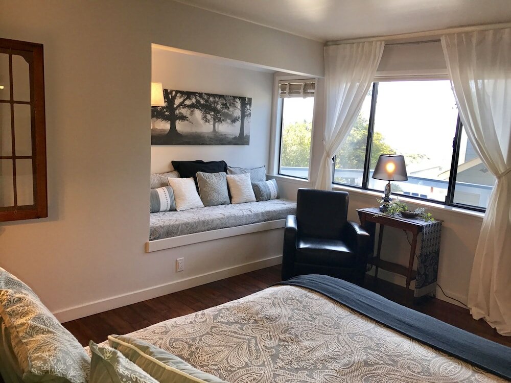 Фото Agate Cove Inn