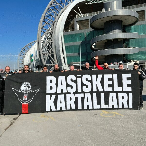 النقابات الصناعية Basiskele Besiktas Supporters Association ، ، صورة