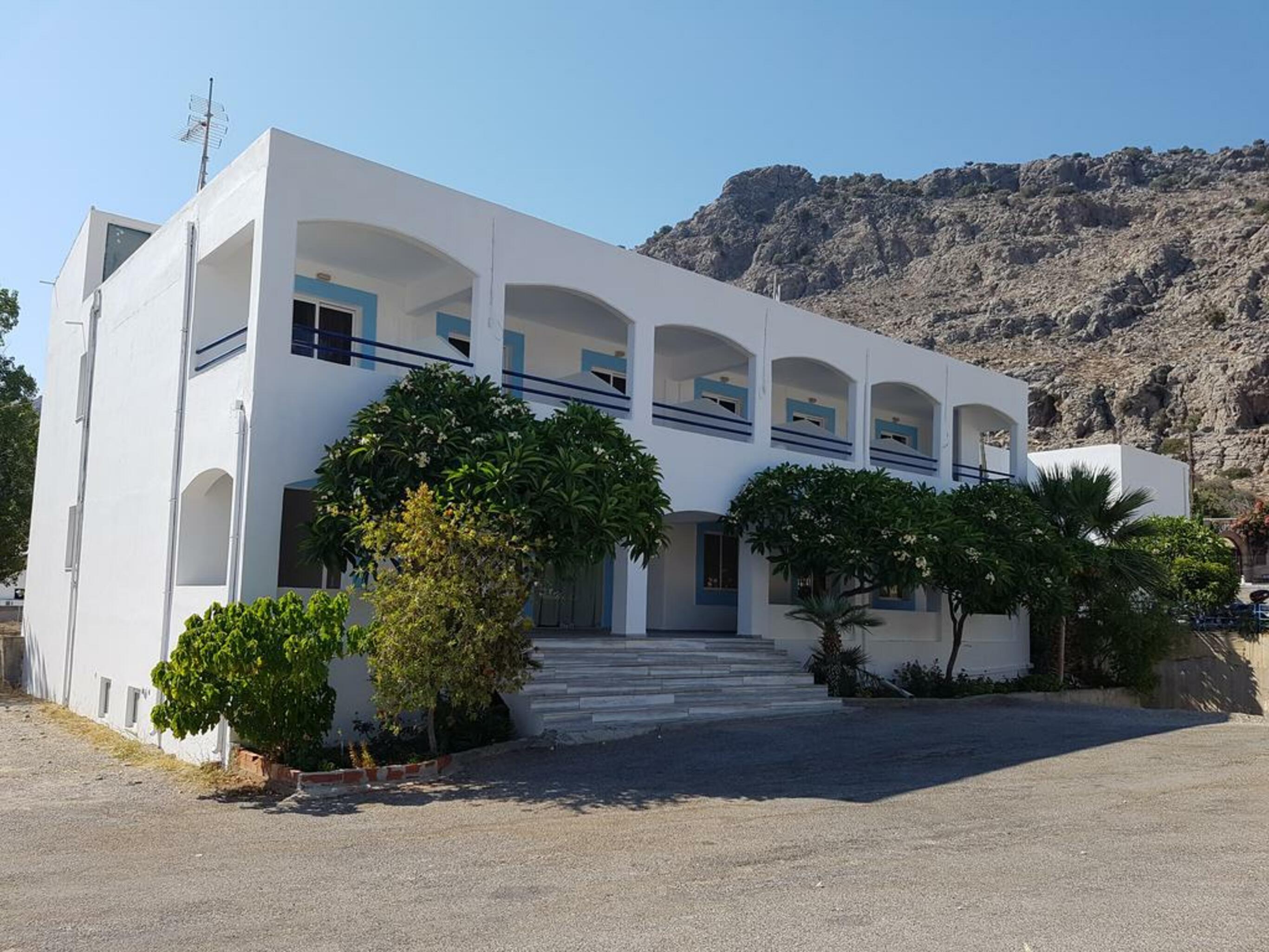 Фото Pals Studios Pefkos