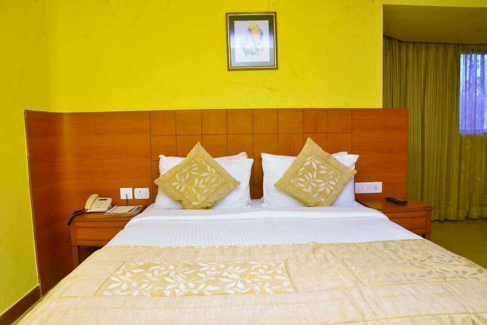 Фото Lotus Beach Resort