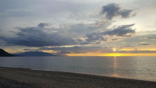 Внешний вид отеля Dreamwave Hotel Puerto Galera в Пуерто Галере, фото 2