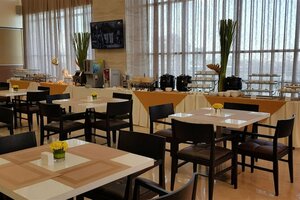 Гостиница One Central Hotel