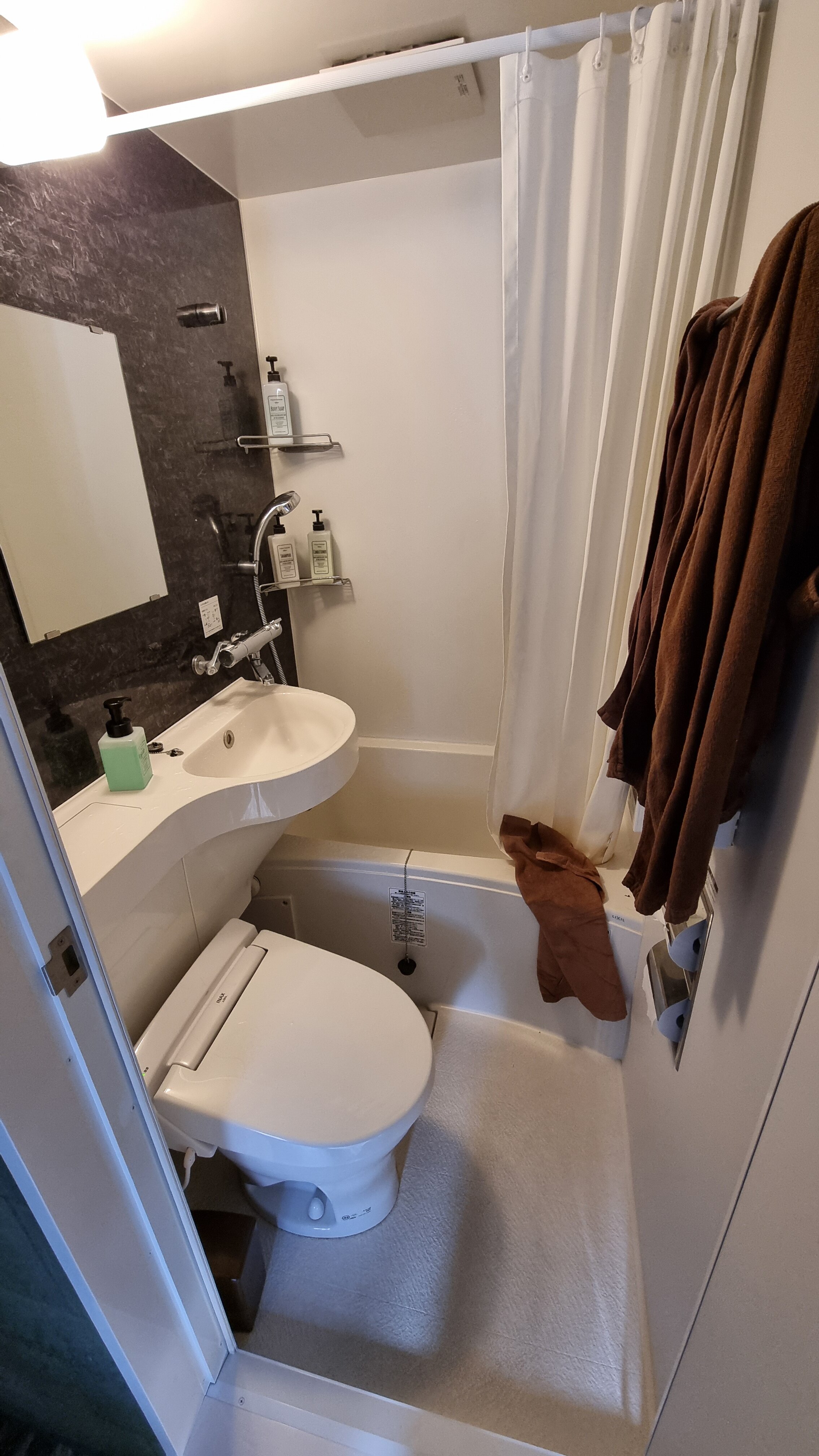 Фото Ikidane Residential Hotel Komagome