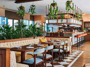 Ernst (25hours Hotel Dubai One Central, Trade Center Second, Dubai), bar, pub