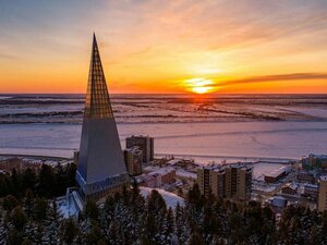 Первооткрывателям земли Югорской (proyezd Pervootkryvateley, 1) ، نصب تذكاري للحرب، مقبرة جماعية