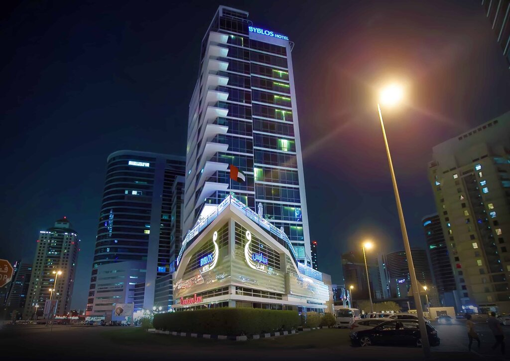 Bar, pub Crown & Lion English Pub, Dubai, photo