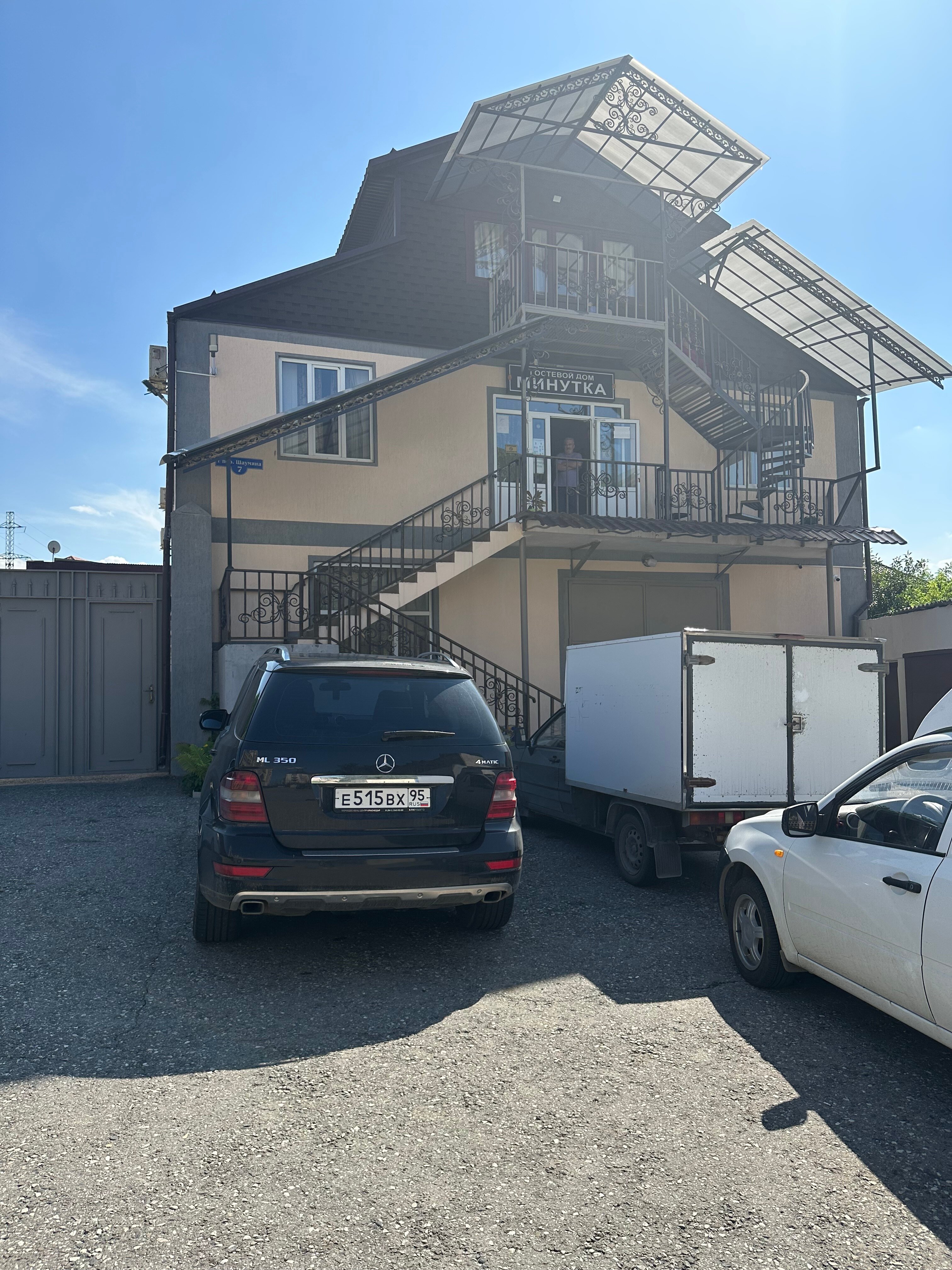 Фото отеля 1