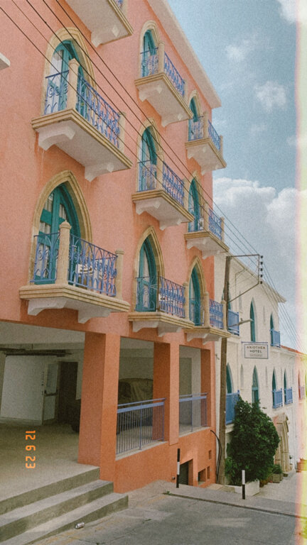 Фото Axiothea Hotel