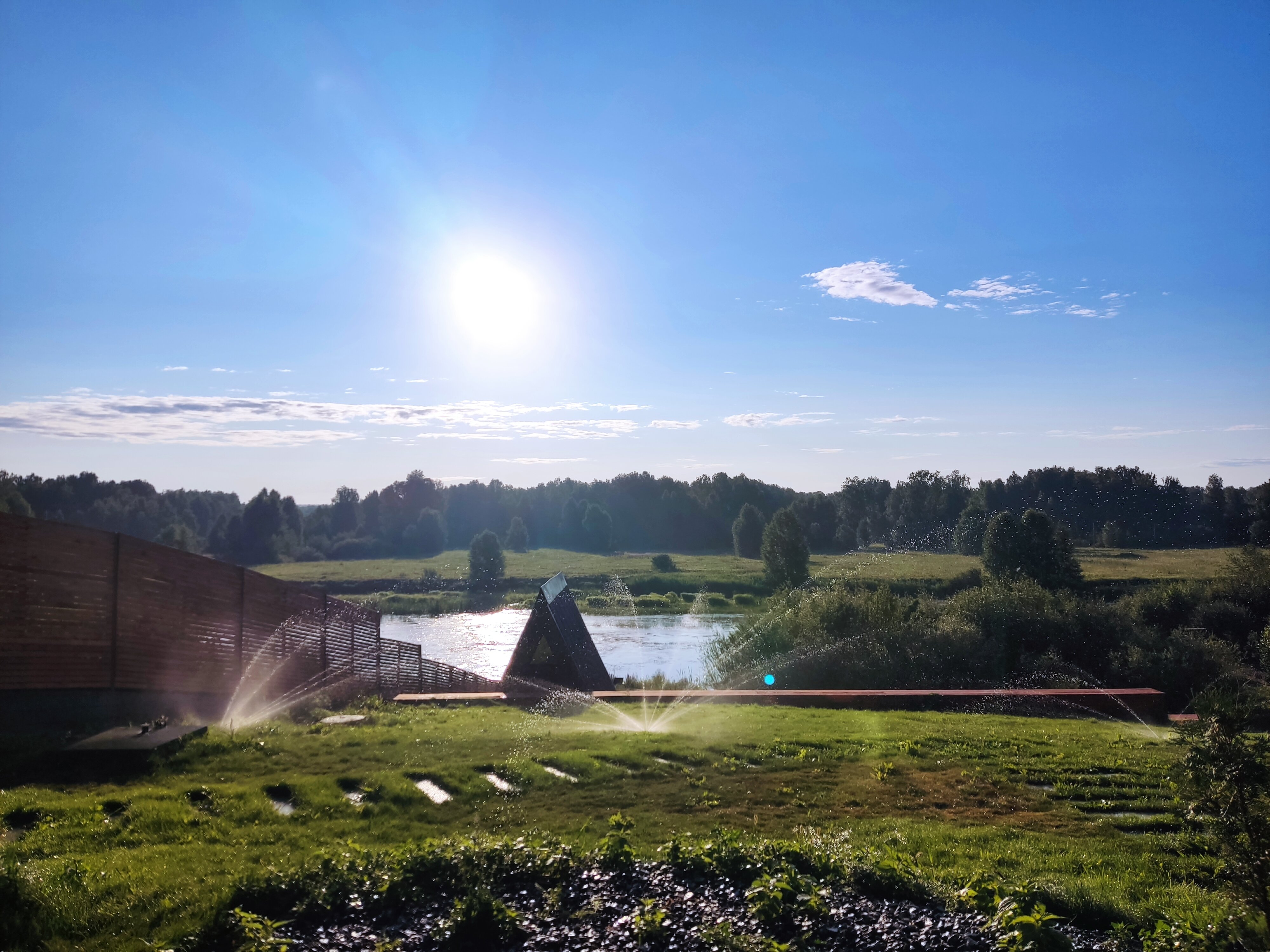 Фото Атмосфера