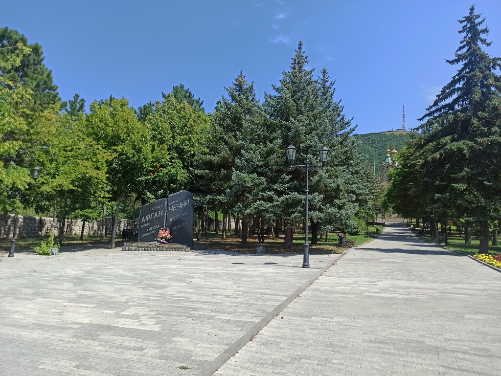 Памятник, мемориал Чёрный тюльпан, Пятигорск, фото