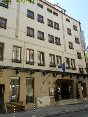 Фото отеля 1