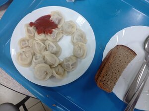 Appetitnyye pelmeshki (Nolinsk, ulitsa Lenina, 32А) ، مقهى