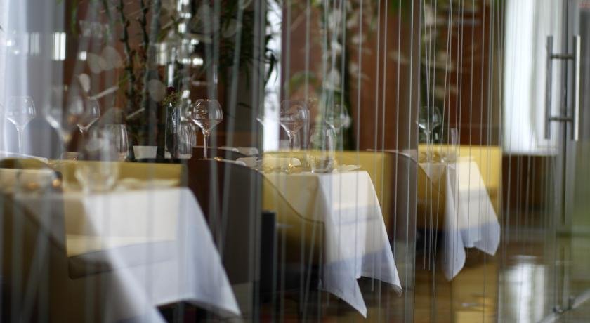 Фото Hotel Mikado - Nitra