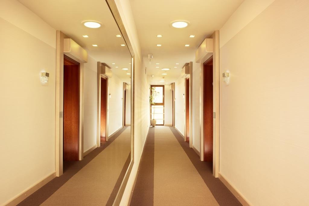 Фото Hotel Ambassador