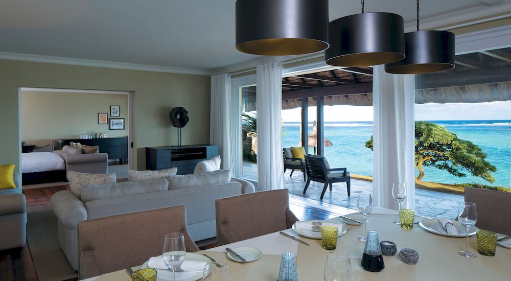 Фото Outrigger Mauritius Beach Resort