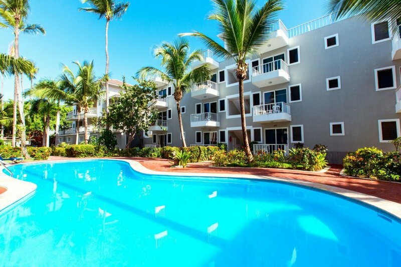 Гостиница Hotel Tropicana Suites Deluxe Beach Club & Pool