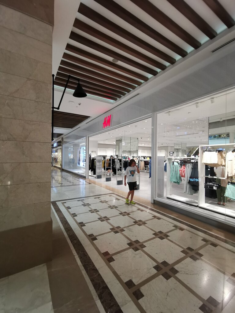 Clothing store H&M, Manavgat, photo