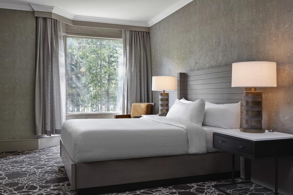 Фото Kananaskis Mountain Lodge, Autograph Collection