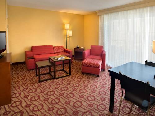 Фото Courtyard by Marriott