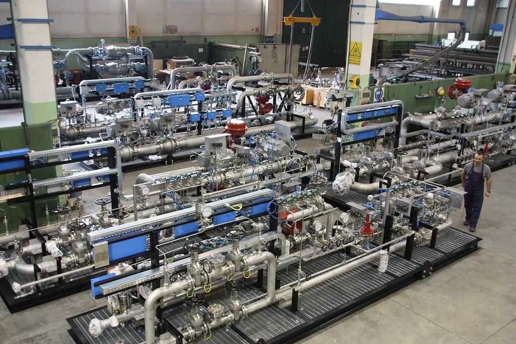 Hydraulic and pneumatic equipment Messen Controls Trading, Dubai, photo