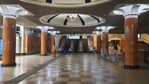 Park Pobedy (Moscow, Generala Yermolova Street), metro station