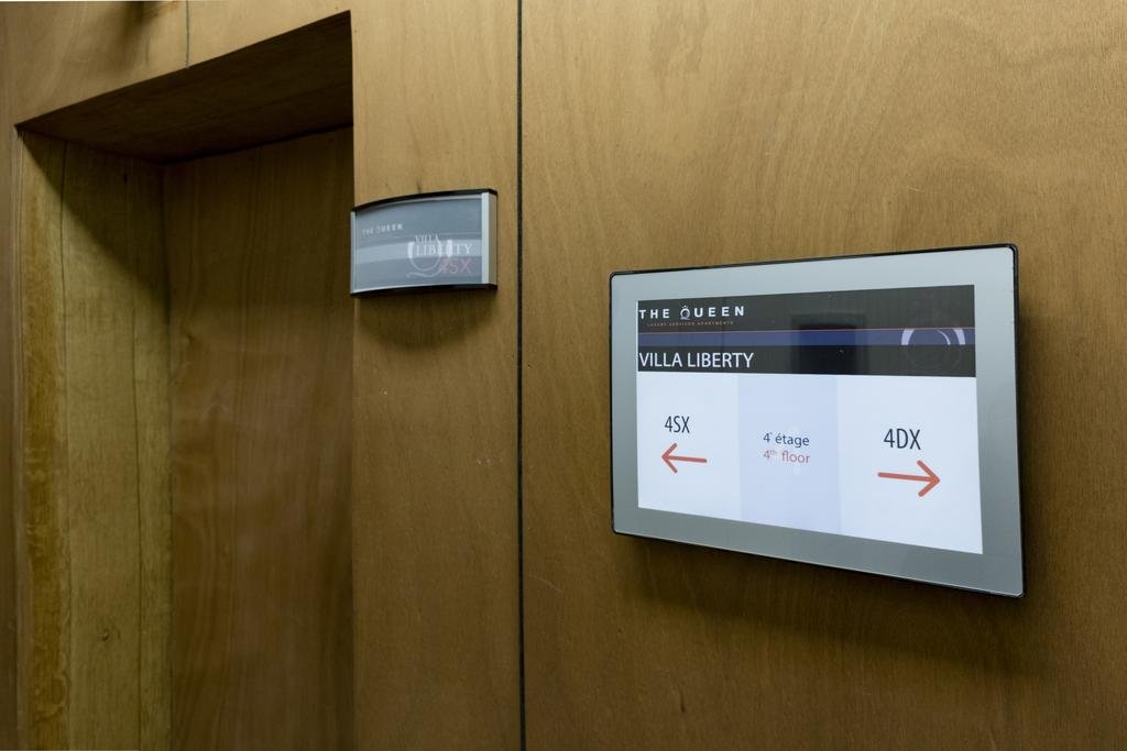 Фото The Queen Luxury Apartments - Villa Liberty