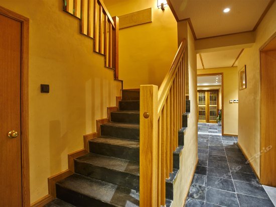 Фото Best Wishes West Lake lnn