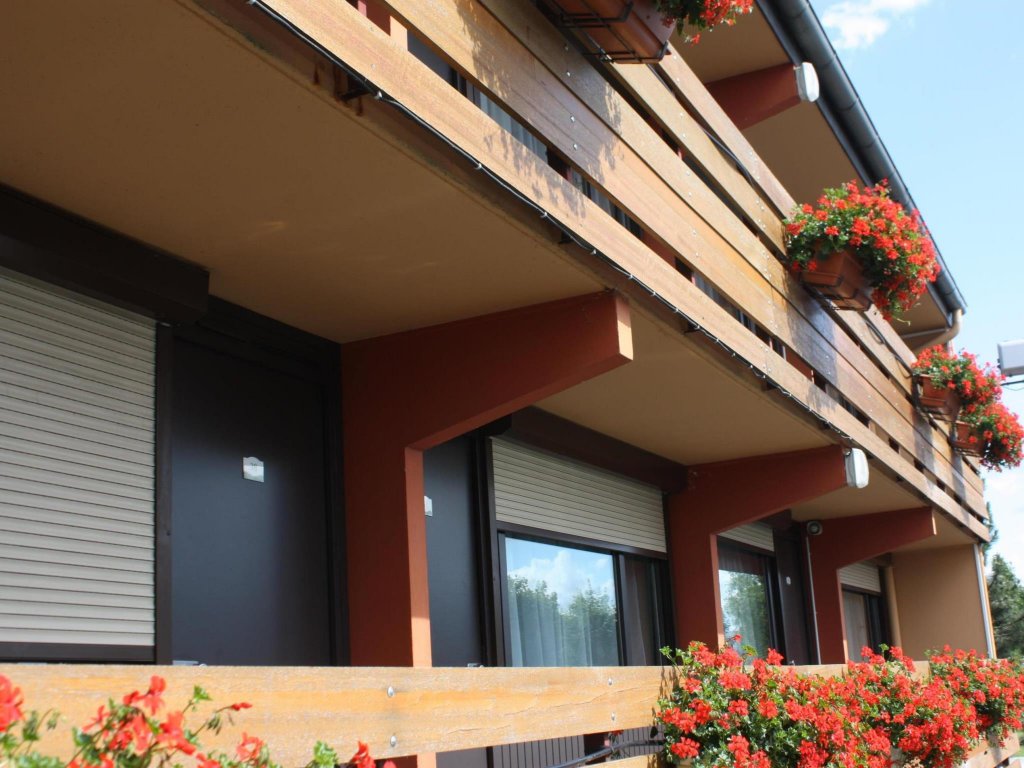 Фото Hôtel Campanile Reims Ouest - Tinqueux