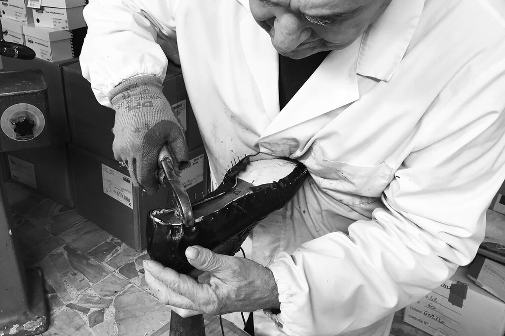 Shoe studio Italian Shoe Factory, Dubai, photo