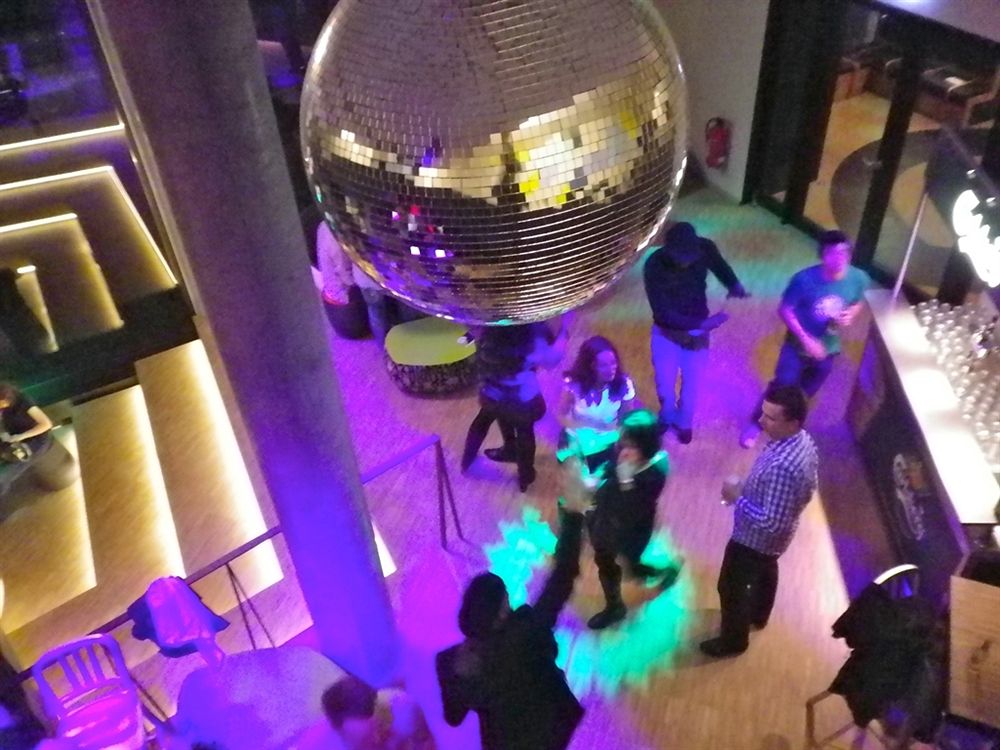 Фото Generator Hamburg