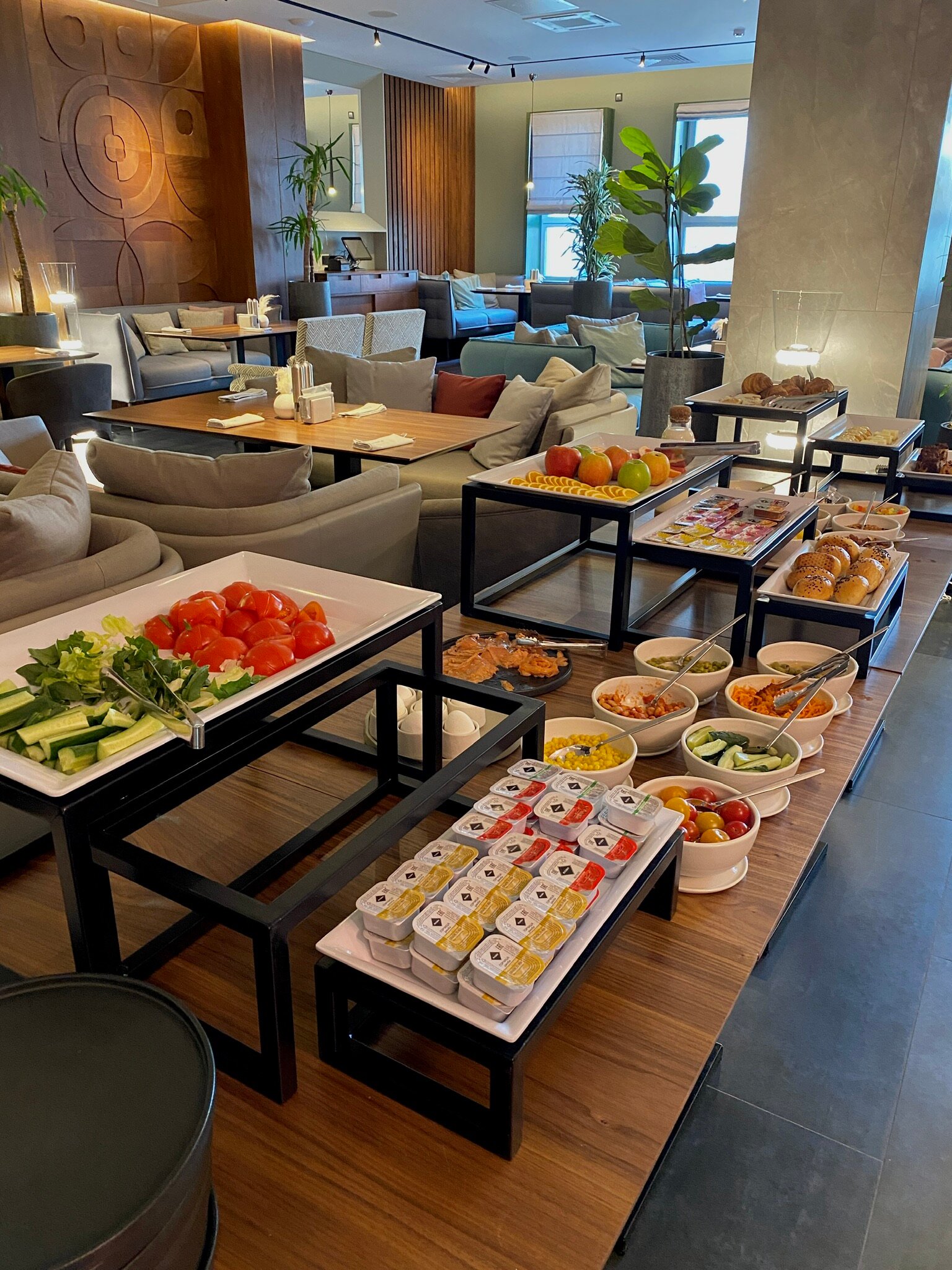 Фото FarFour Inn & Suite